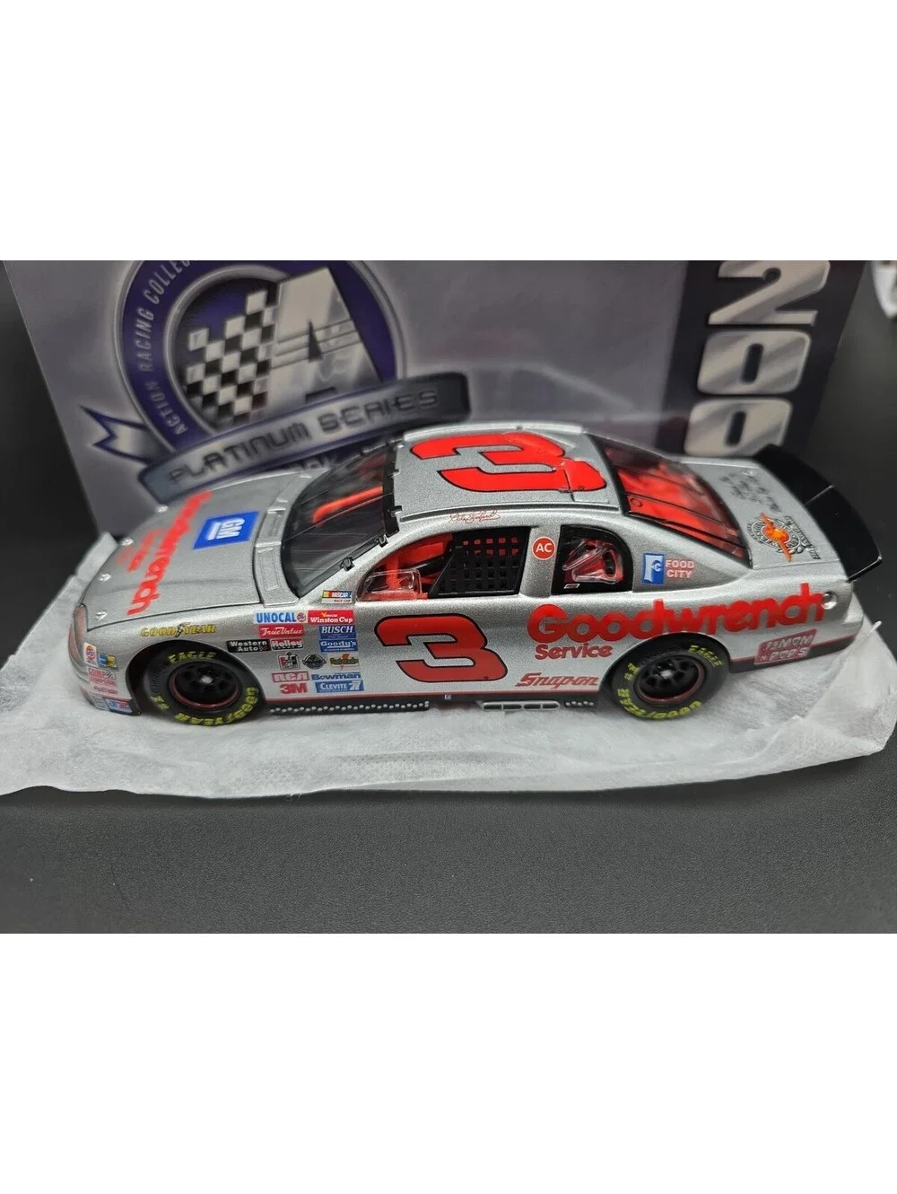 Dale Earnhardt #3 GOODWRENCH SERVICE SILVER SELECT 2003 1:24 1995 Diecast Car